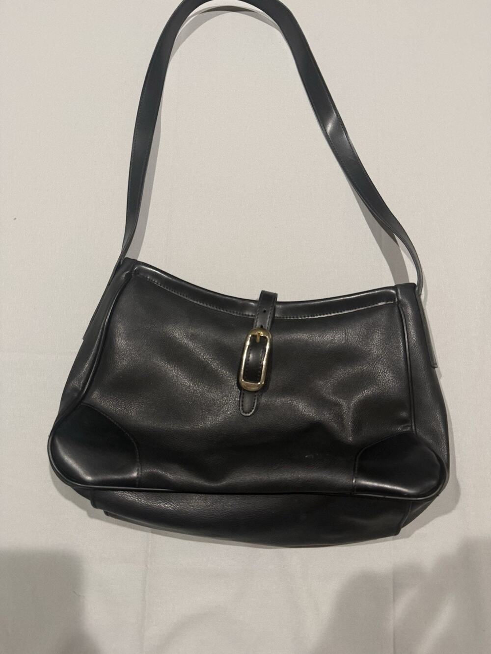 Jaclyn Smith Black Faux Leather Shoulder Bag Adjustable Strap Zip Top Purse